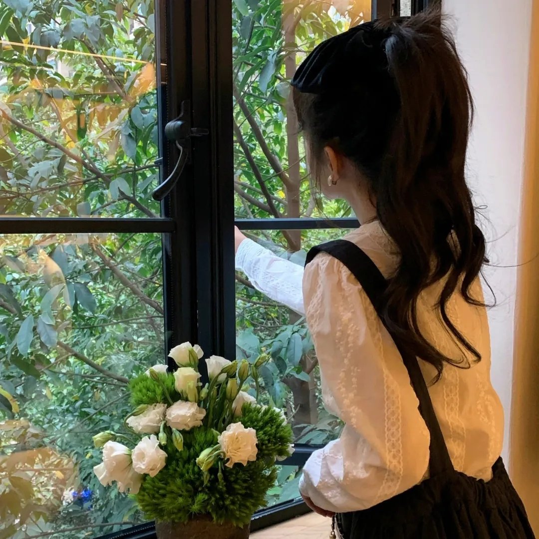 春色无边满人间